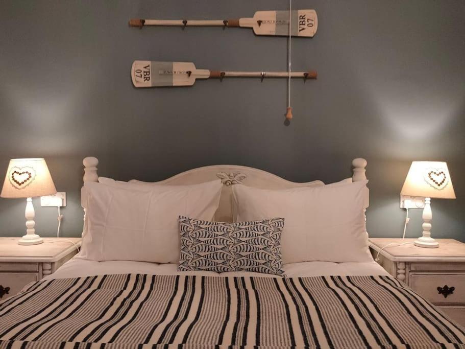 Blue Anchor House - Seaview, Hot Tub Apartments Экстерьер фото